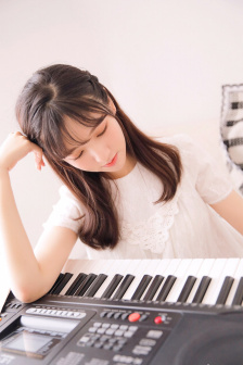漂亮邻家姐姐